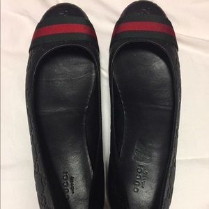 Gucci flats